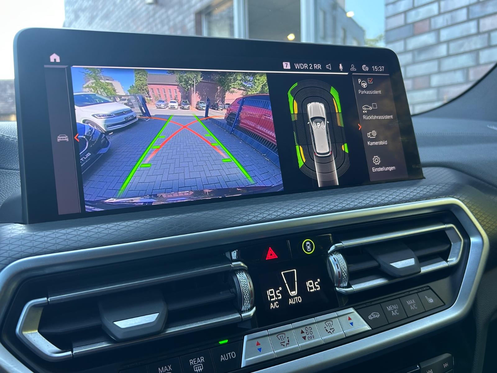 BMW X3 xDrive 20d M Sport PANO LASER ACC HUD AHK 20" — 33