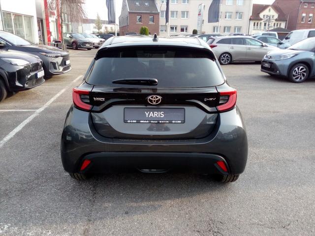 Toyota Yaris 1.5 Hybrid Teamplayer Safety u. Comfort-Pa