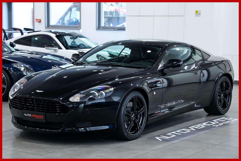 Aston Martin DB9