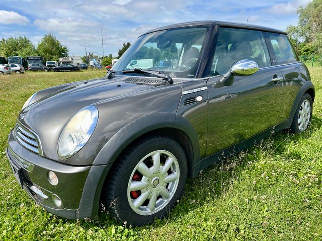 MINI ONE Mini One Park Lane, Erstzulassung 10/2006, 160.626 km