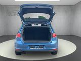 Volkswagen Golf VII 2.0 TDI Lounge*aus 1.Hand* - mit Diesel-Antrieb: Blau, Standheizung, Limousine