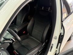 MERCEDES-BENZ GLB 35 AMG*CAM*AMBIENTE*AHK*ACC*NIGHT*SOUND*LED*