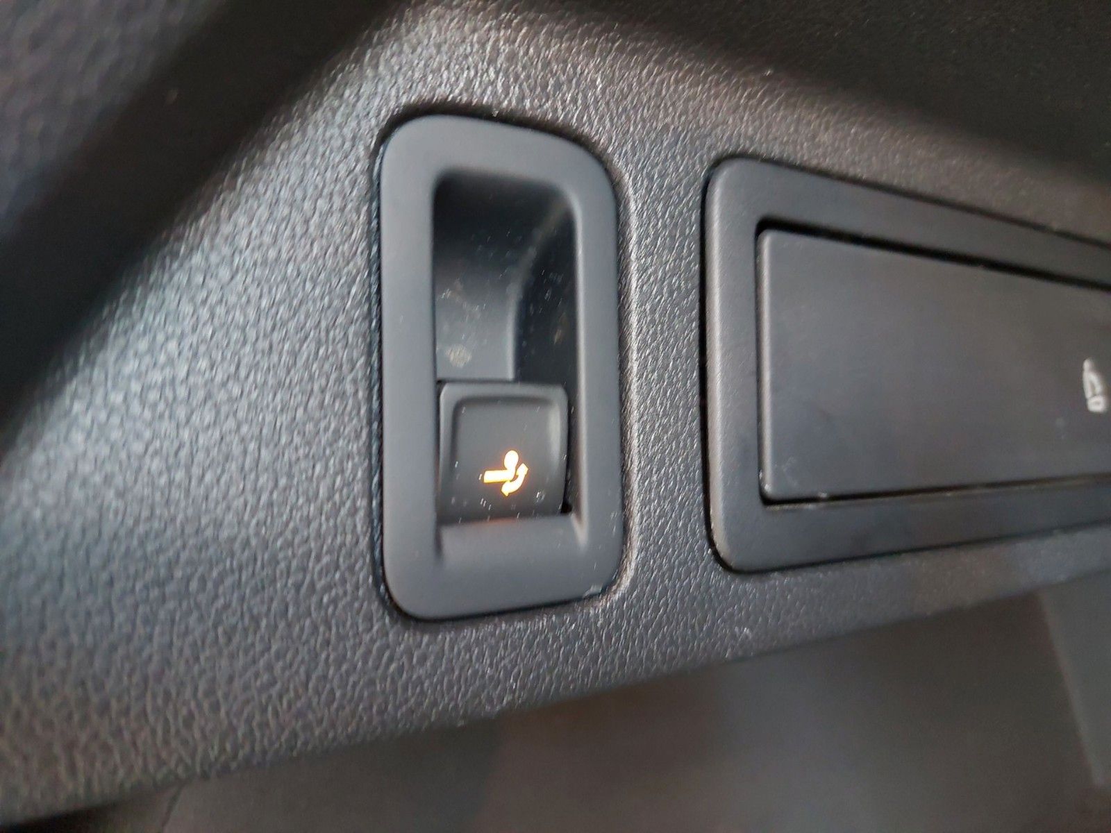 Volkswagen Tiguan Highline BMT/Start-Stopp 4Motion – Bild 28