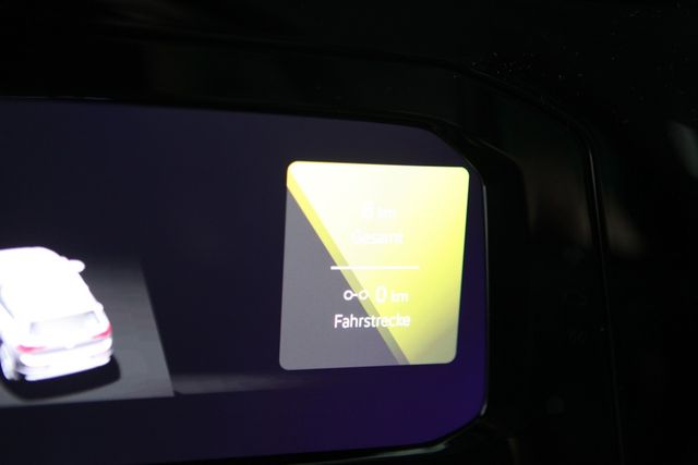 Volkswagen Golf VIII 1.5 TSI Life *2XPDC*ACC*LED*NAV*SHZ*