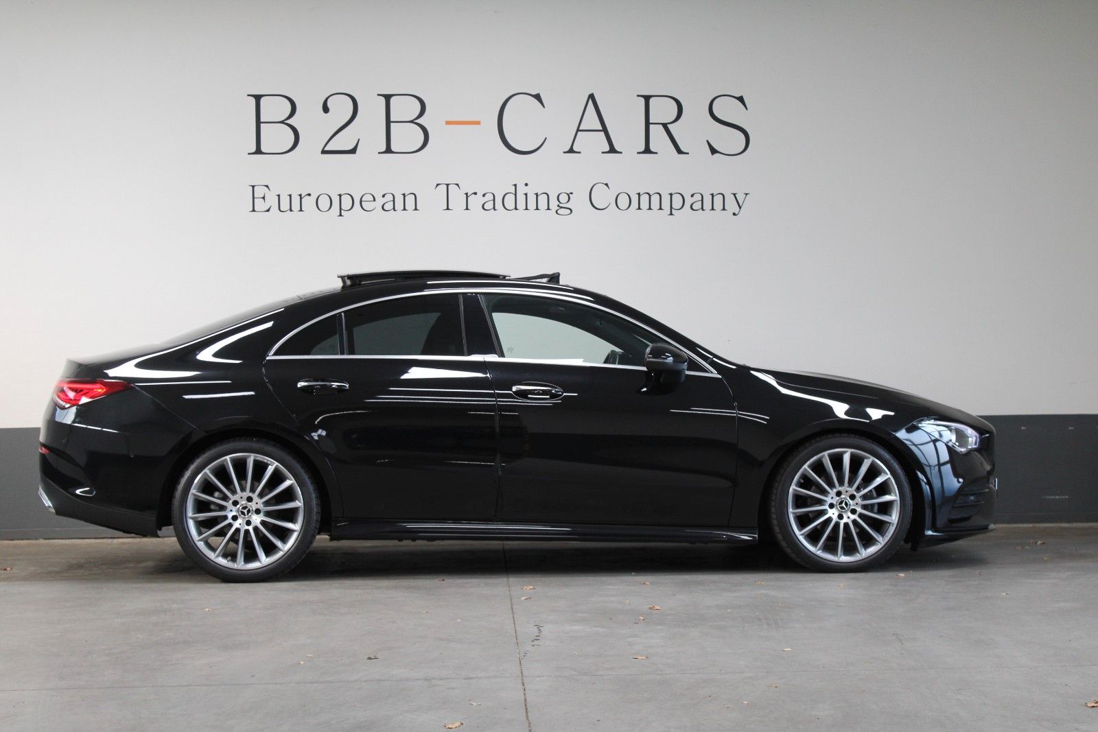 Mercedes-Benz CLA Limo 180 d | AMG | Panorama | LED | imagem 3