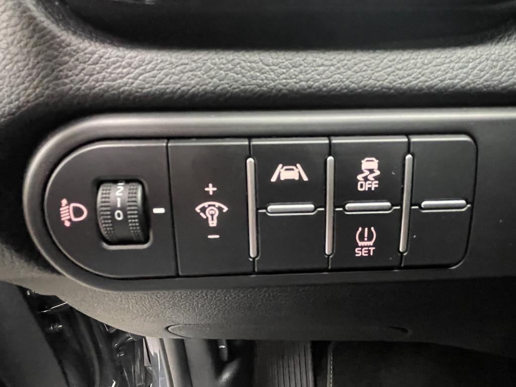 Kia Ceed SW 1.5 T-GDI DCT Spirit