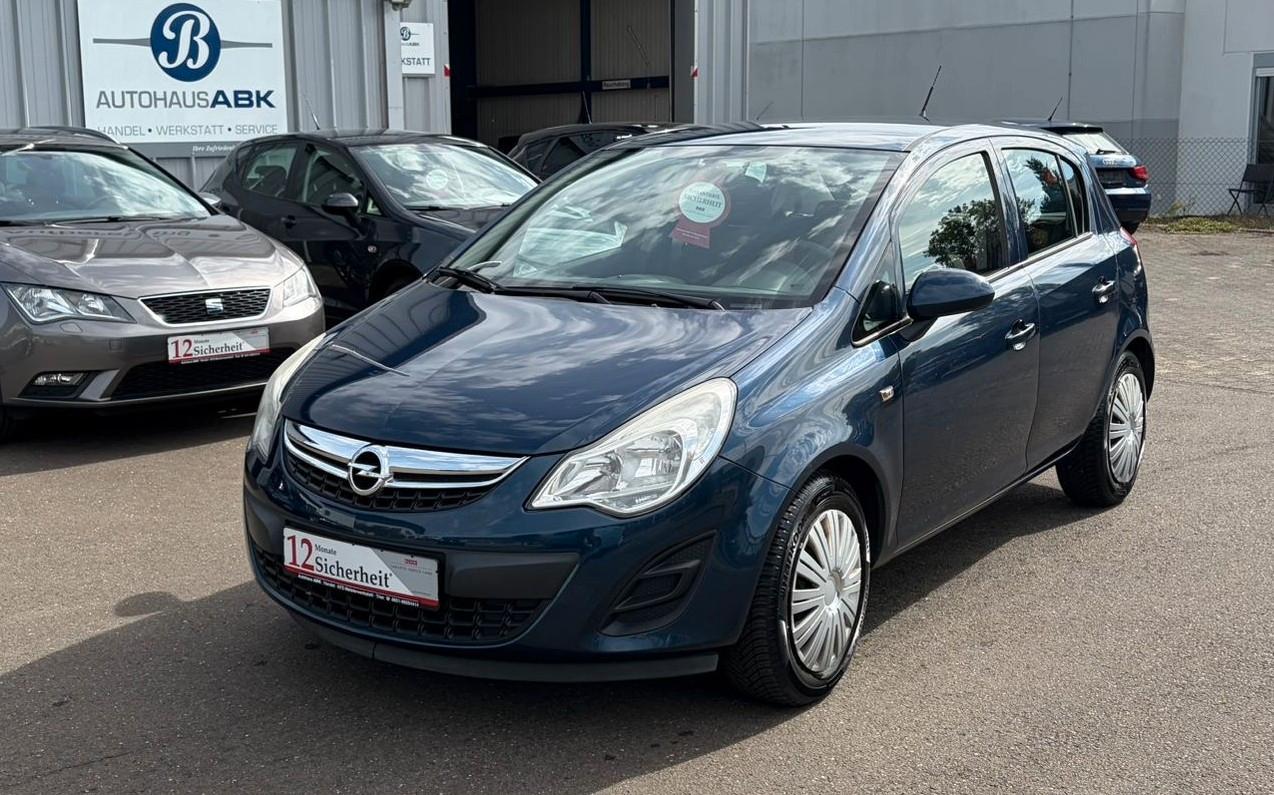 Opel Corsa D Edition - Lenkrad und Sitzheizung