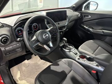 Fotografie des Nissan Juke 1.6 Hybrid 4AMT N-Connecta (2019)