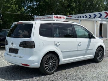 Volkswagen Touran - 4