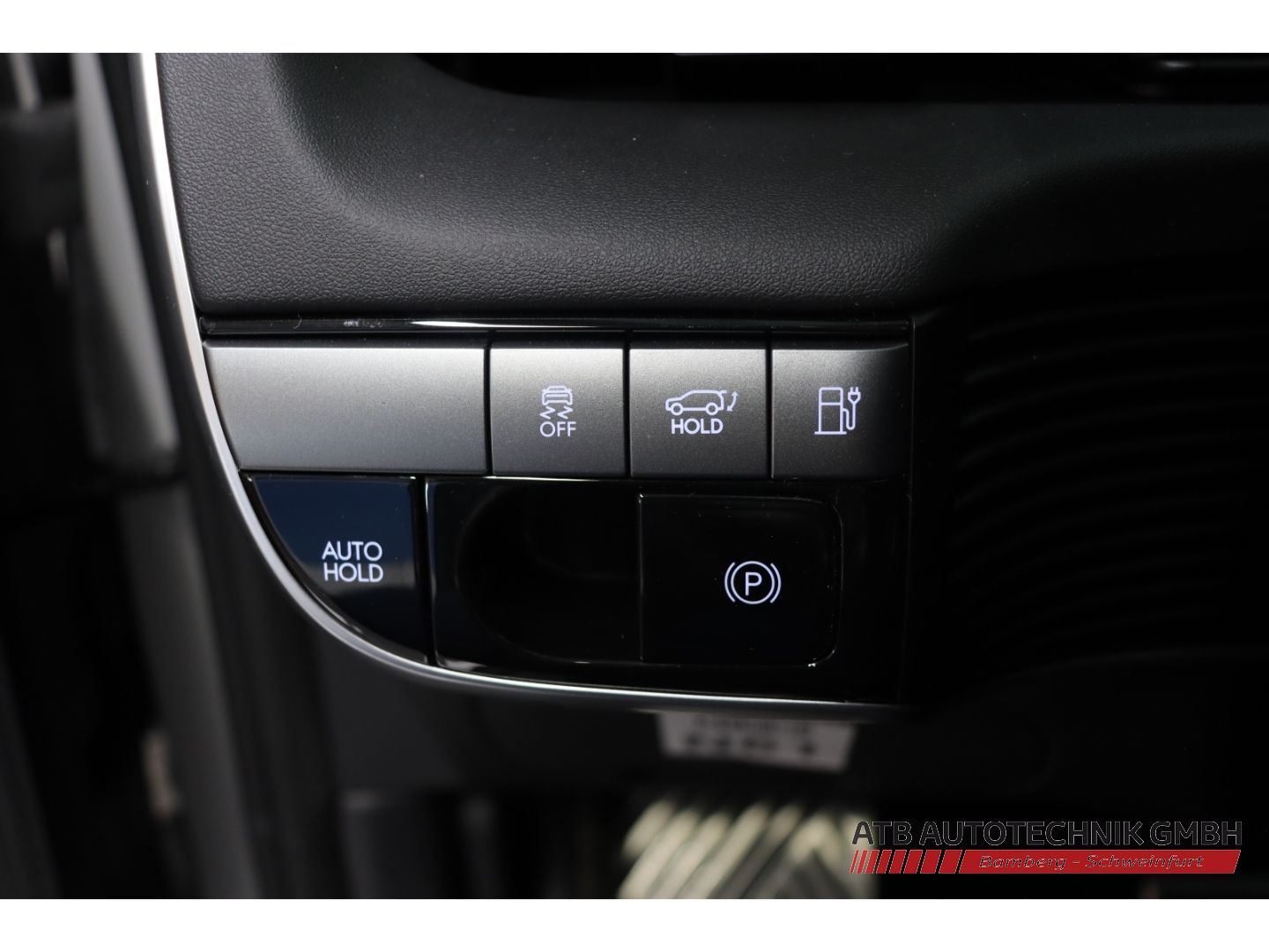 Fahrzeugabbildung Hyundai IONIQ 5 UNIQ MY26 84 kWh 4WD 325 PS Navi Soundsy