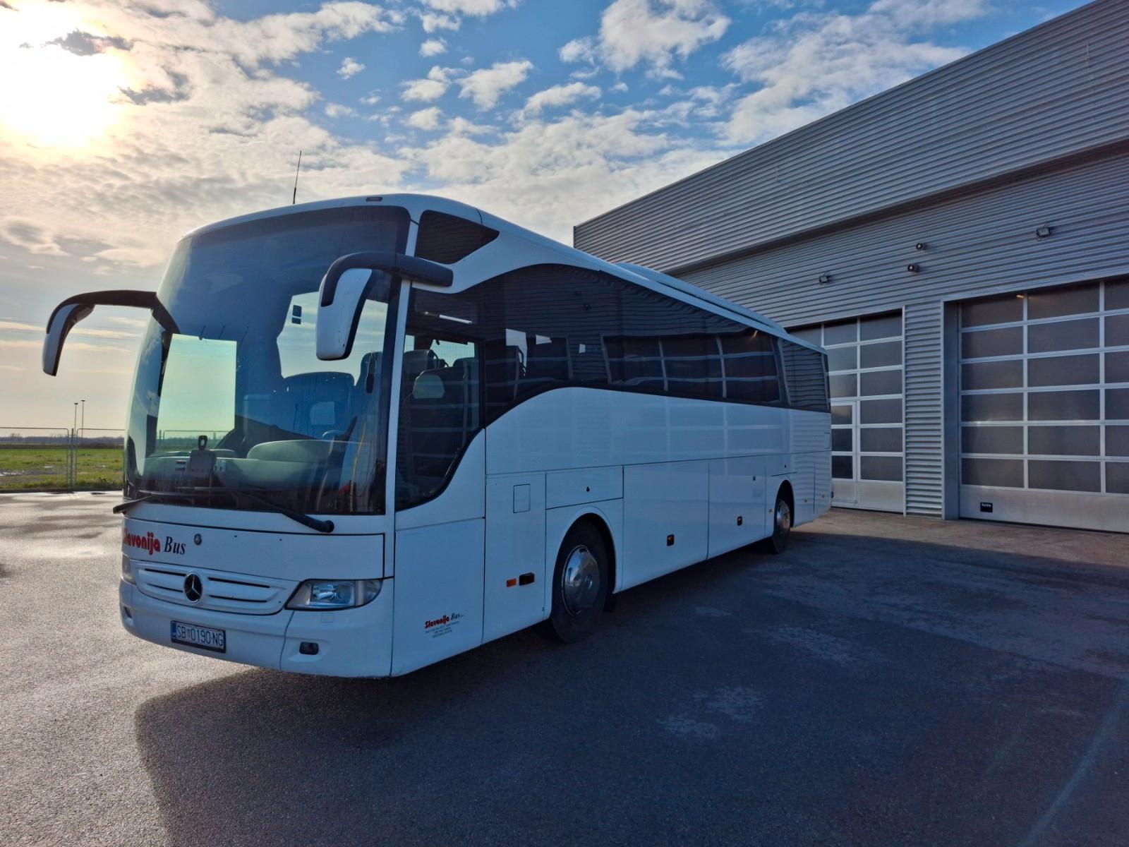 Mercedes-Benz Tourismo RHD