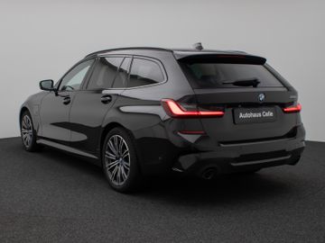 Fahrzeugabbildung BMW 330e M Sport Panorama Kamera HUD DAB HiFi Komfor
