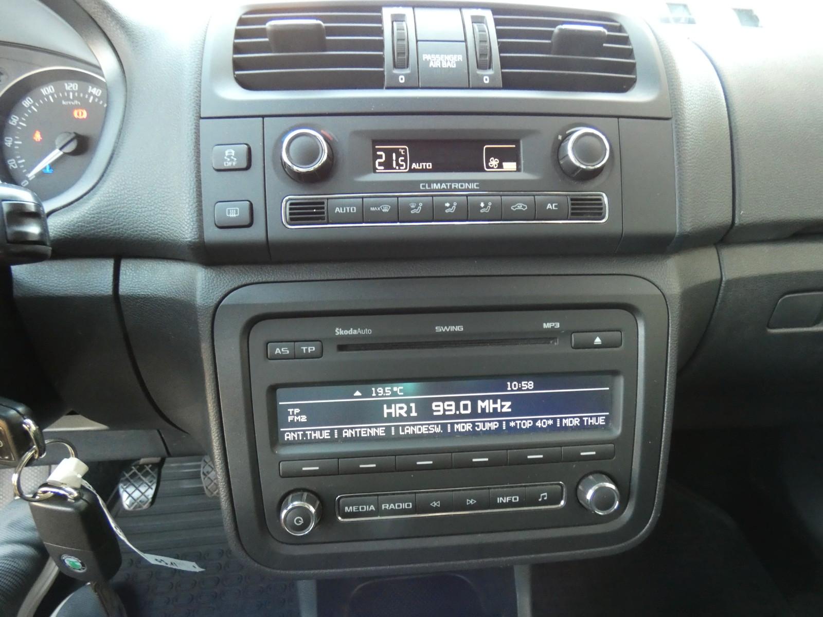 Skoda Fabia 2011 — photo 12