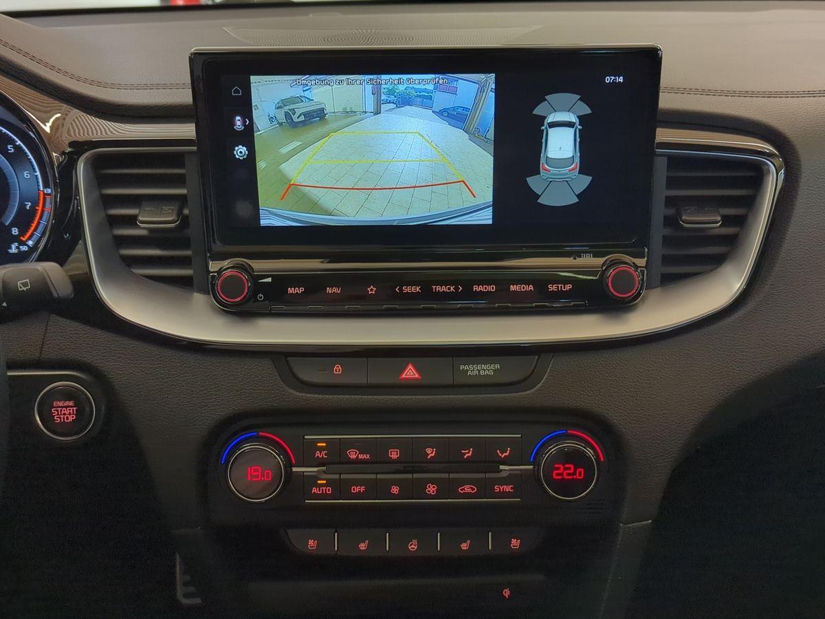 Kia XCEED 1.4T PLATINUM PANO-DACH+LEDER+NAVI+KAMERA+