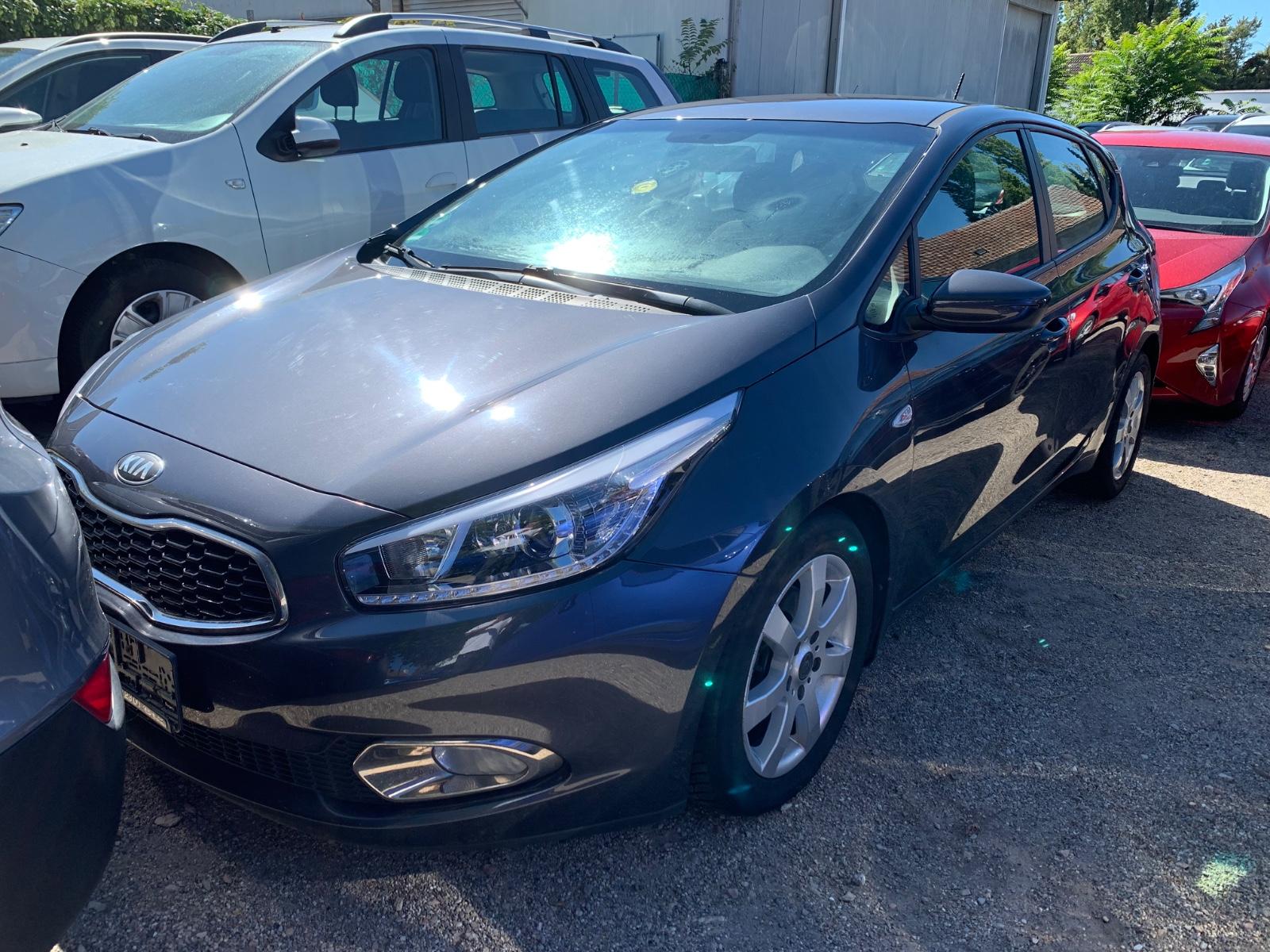 Kia Ceed 1.6 CRDI Klimaaut Navi Kamera 1 Hand
