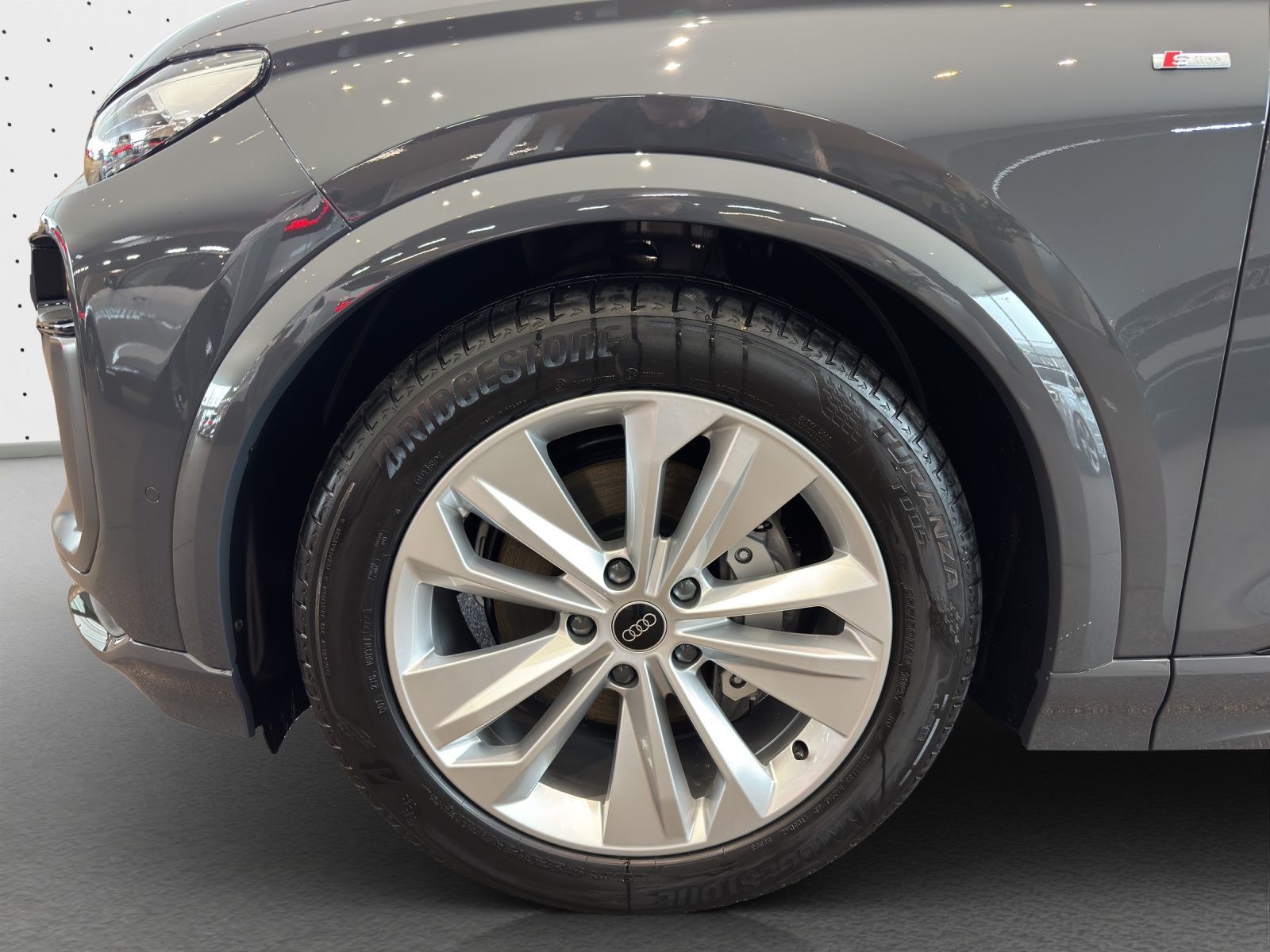 Audi Q6 e-tron - Bild 14