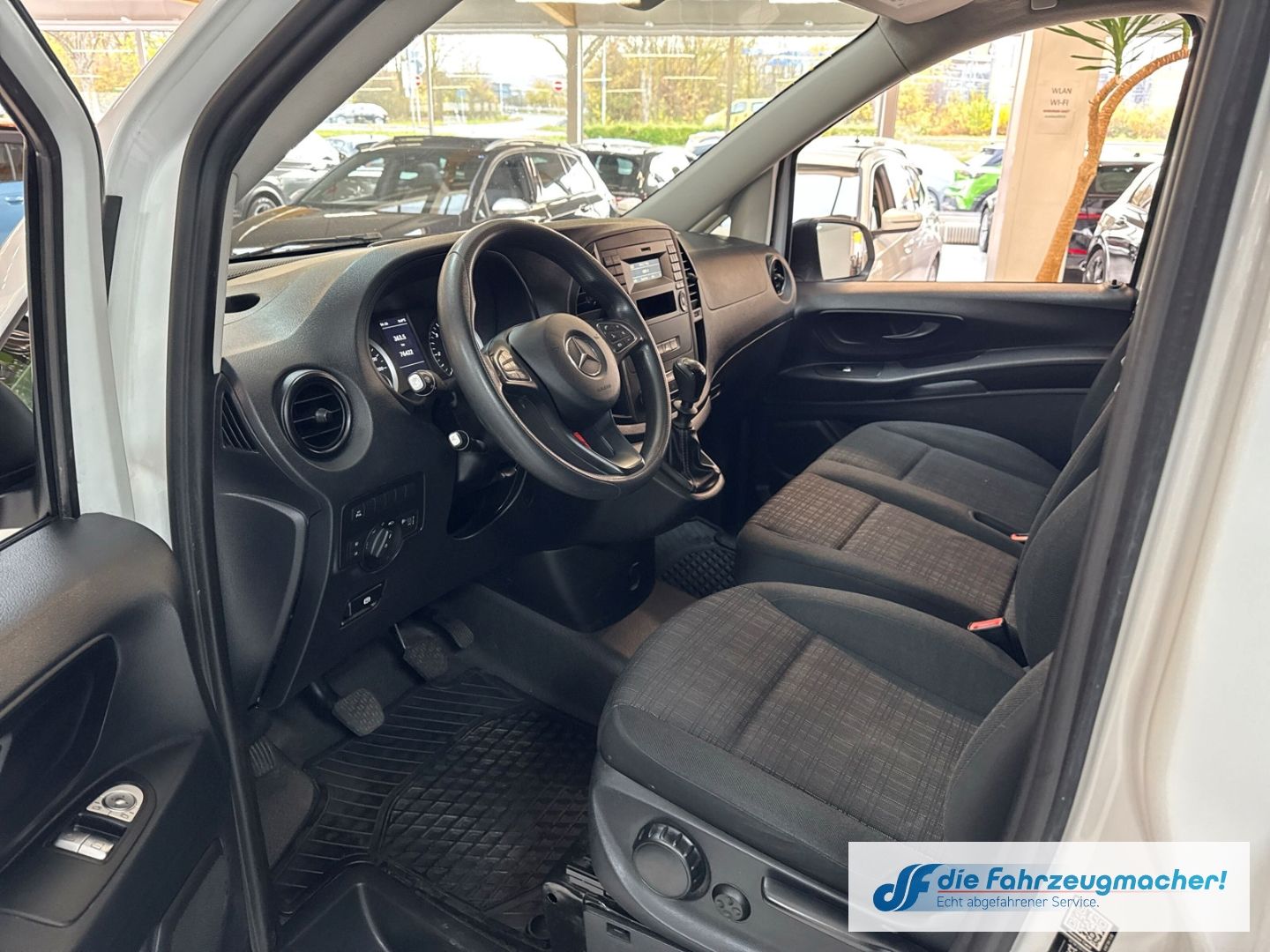 Fahrzeugabbildung Mercedes-Benz Vito Kasten 114 CDI BT RWD lang  Parklenkass. Te