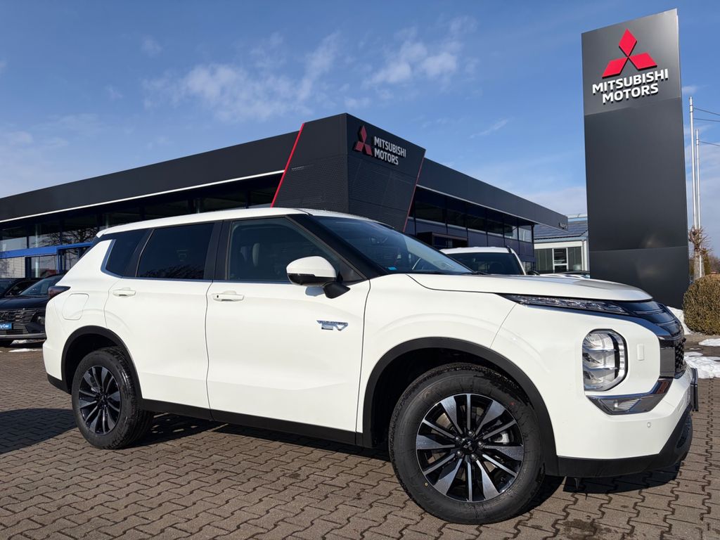 Mitsubishi Plug-in Hybrid Outlander