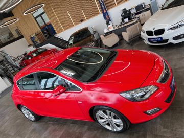MYAUTOCENTER – Gebraucht- und Jahreswagen mit Werkstattservice in Pfaffenhofen Opel Astra J Lim. 5-trg. Cosmo *Klima*PDC*Tempomat*