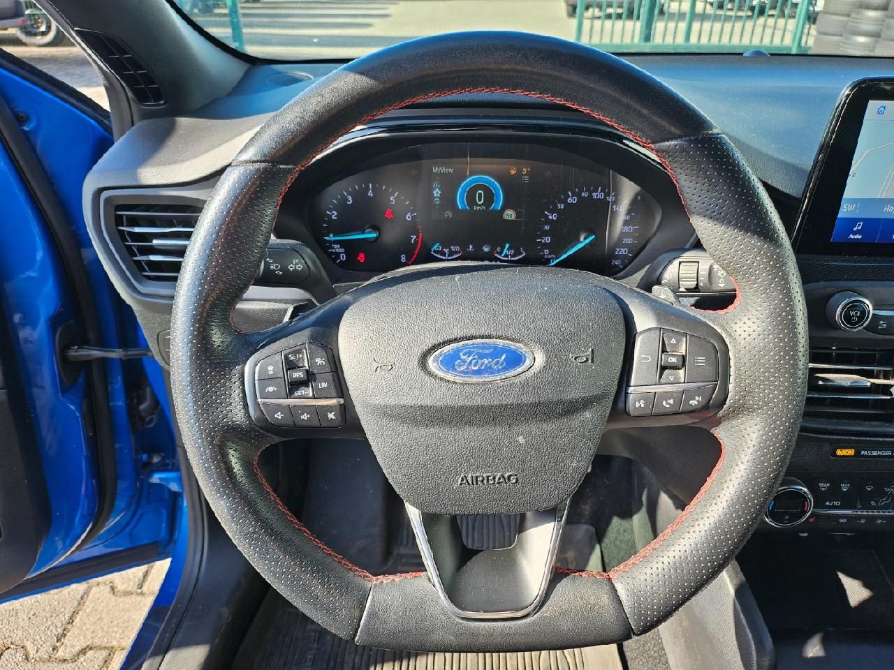 Fahrzeugabbildung Ford Focus Turnier ST-Line