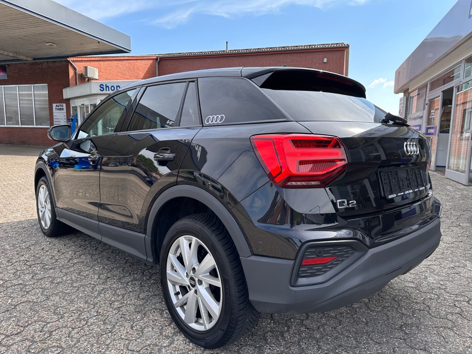 Fahrzeugabbildung Audi Q2 35 TFSI Navi/Virtual/APP/eHeck/RFK/PDC/LED