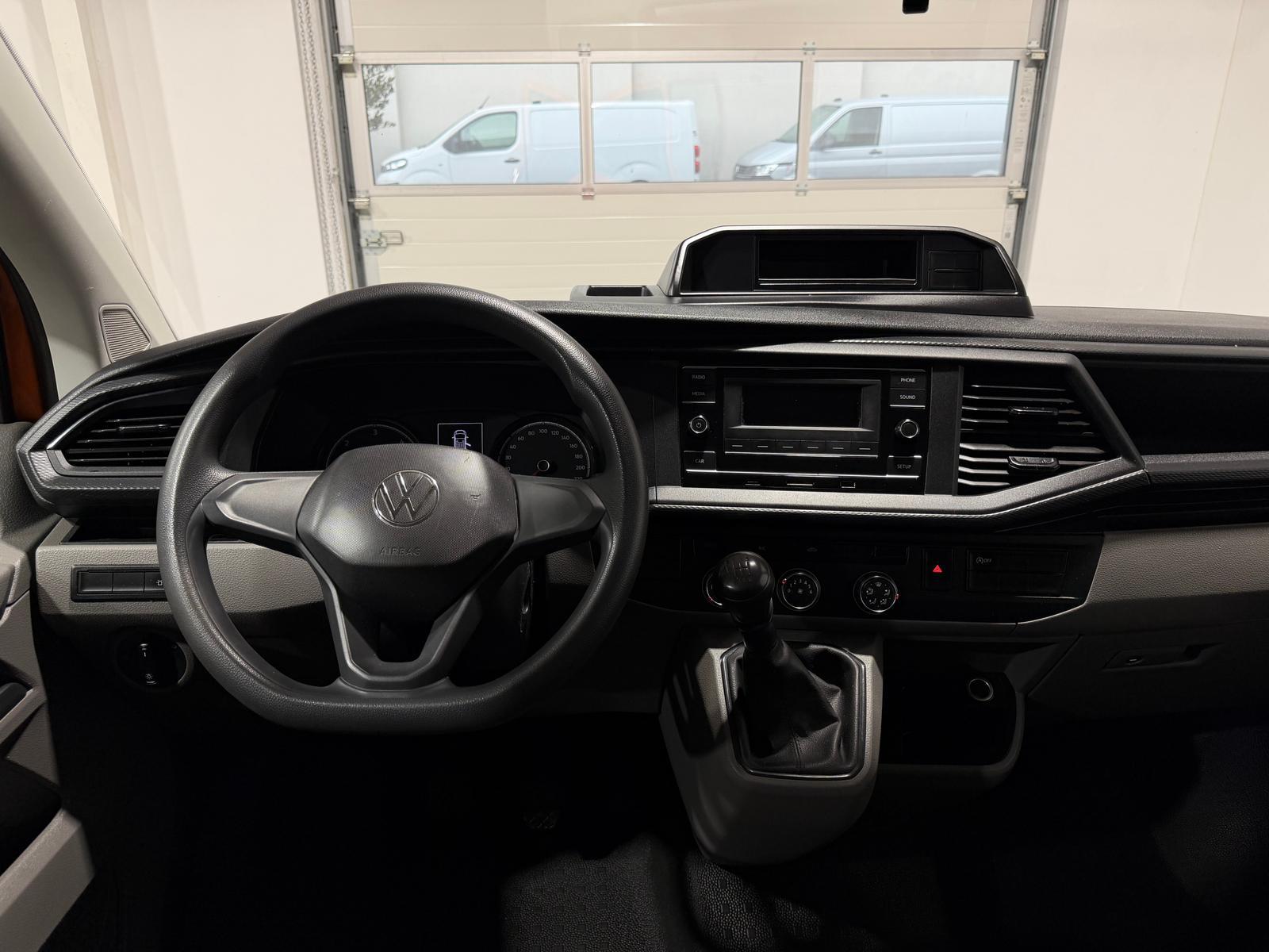 Volkswagen T6.1 Pritsche-Doka (6-Si.),Klima,Radio,AHK