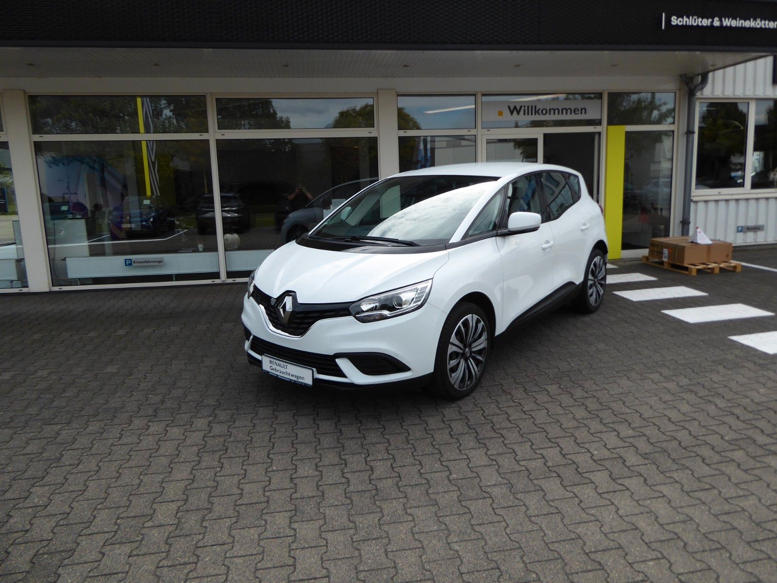 Renault Scenic - 1