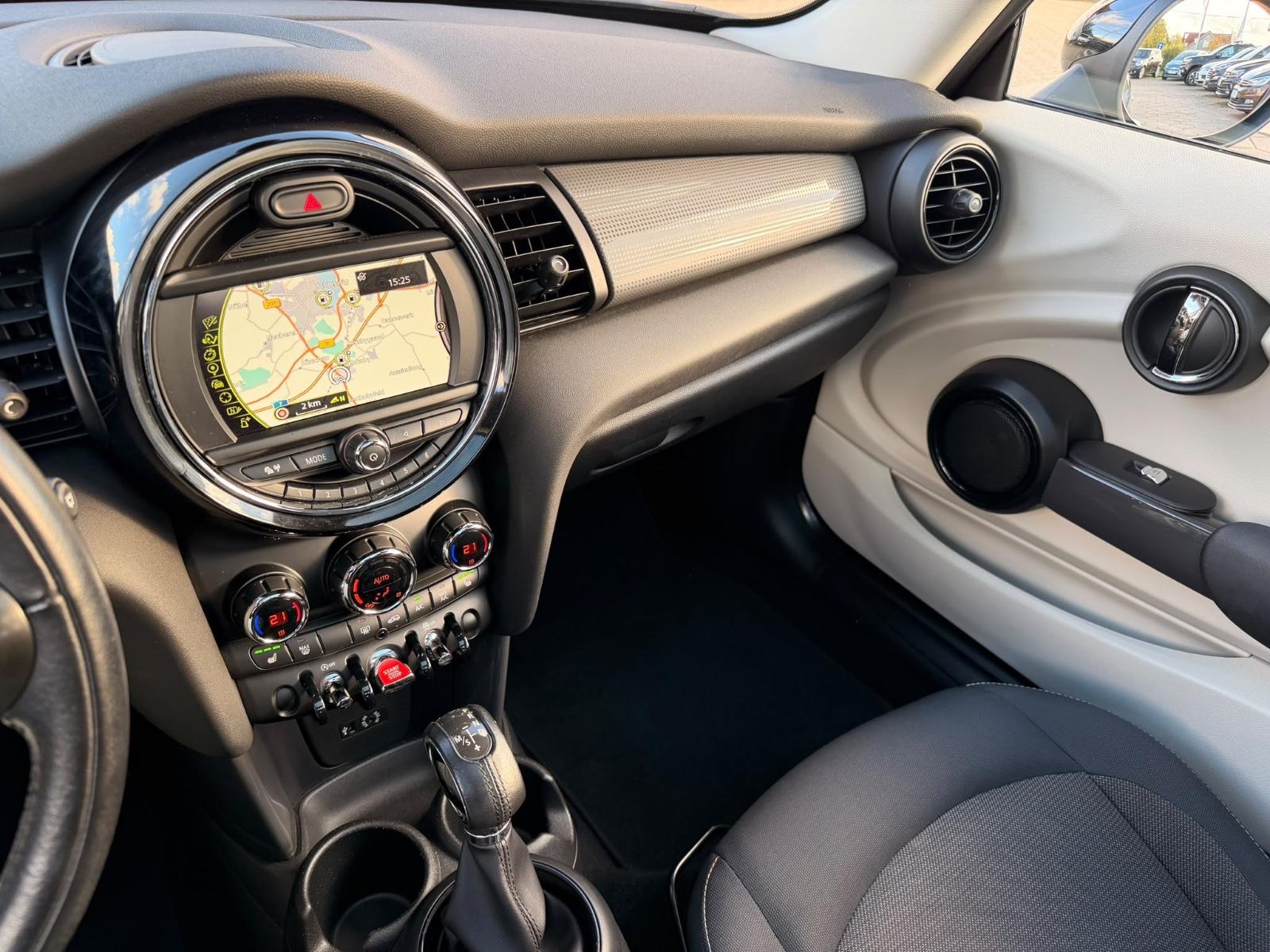MINI Cooper 1.5 Aut. PANORAMADACH NAVI PDC