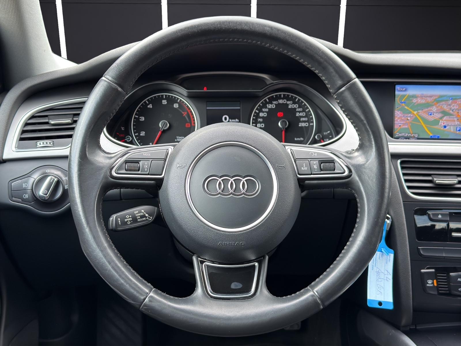 Audi A4 2.0 TFSI quattro 224 ch BVA / Toit ouvrant / Caméra de recul / Xénon / Sièges chauffants