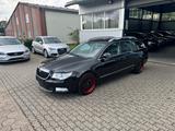 Skoda Superb 3.6 V6 DSG 4x4 Elegance Combi - Skoda Superb: V6