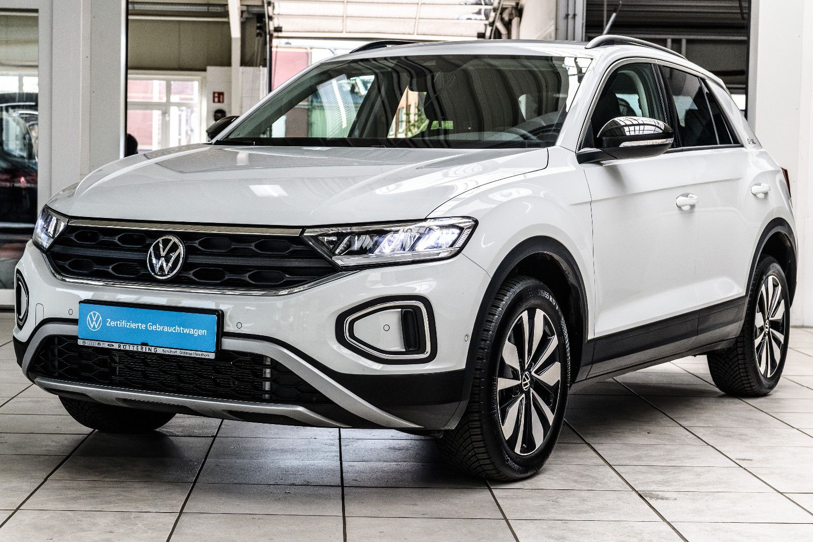 Volkswagen T-Roc - Bild 2
