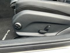 Fahrzeugabbildung Mercedes-Benz C200 T AMG-Line Night LED Kamera Burmester 19"