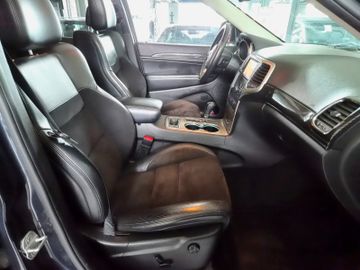 Jeep Grand Cherokee - 9
