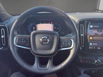 Volvo XC40 Plus Dark B4 Mild-Hybrid