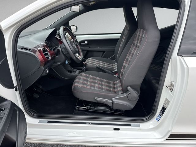 up! GTI RÜKAMERA+KLIMAAUTO.+PDC+SIHZ+NSW+USB+DAB