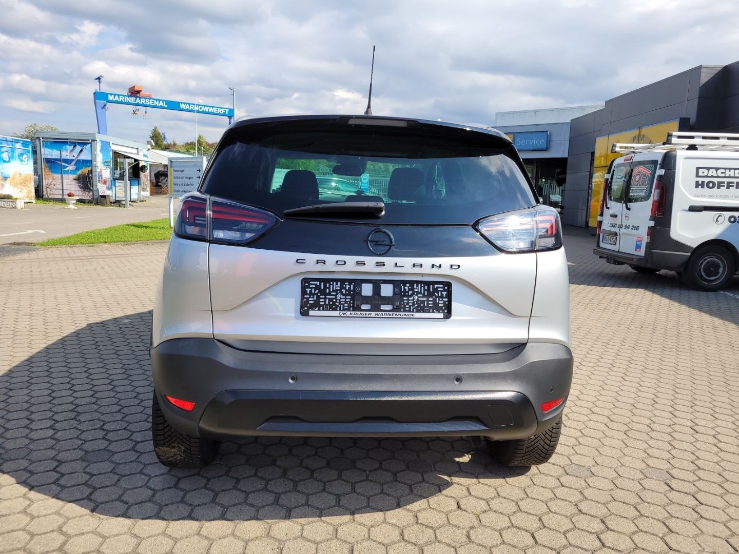 Fahrzeugabbildung Opel Crossland GS Line SHZ+LHZ+PDC+Allwetterreifen