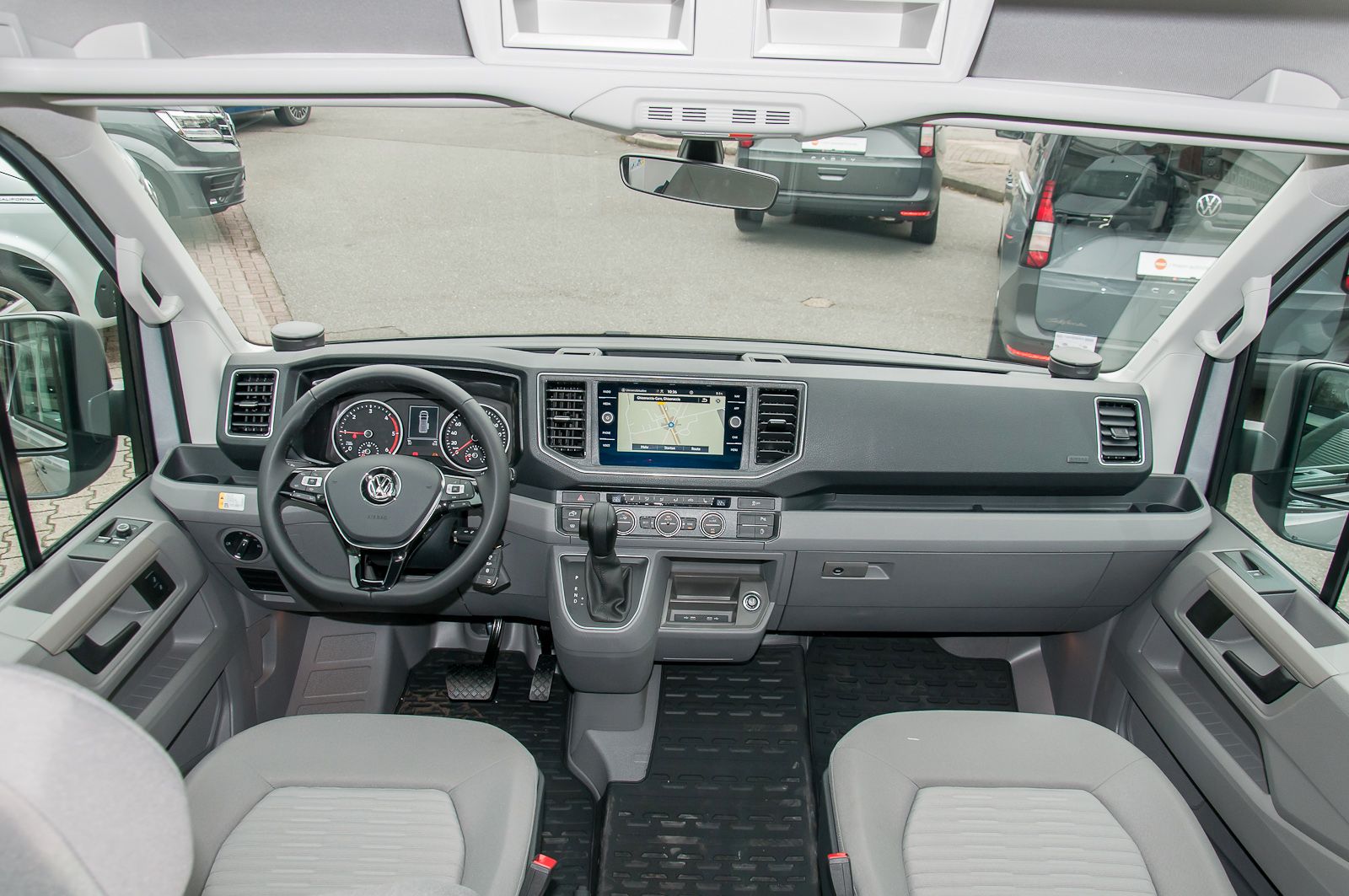 Fahrzeugabbildung Volkswagen Grand California 680  Navi