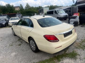 Mercedes E 200 - 5