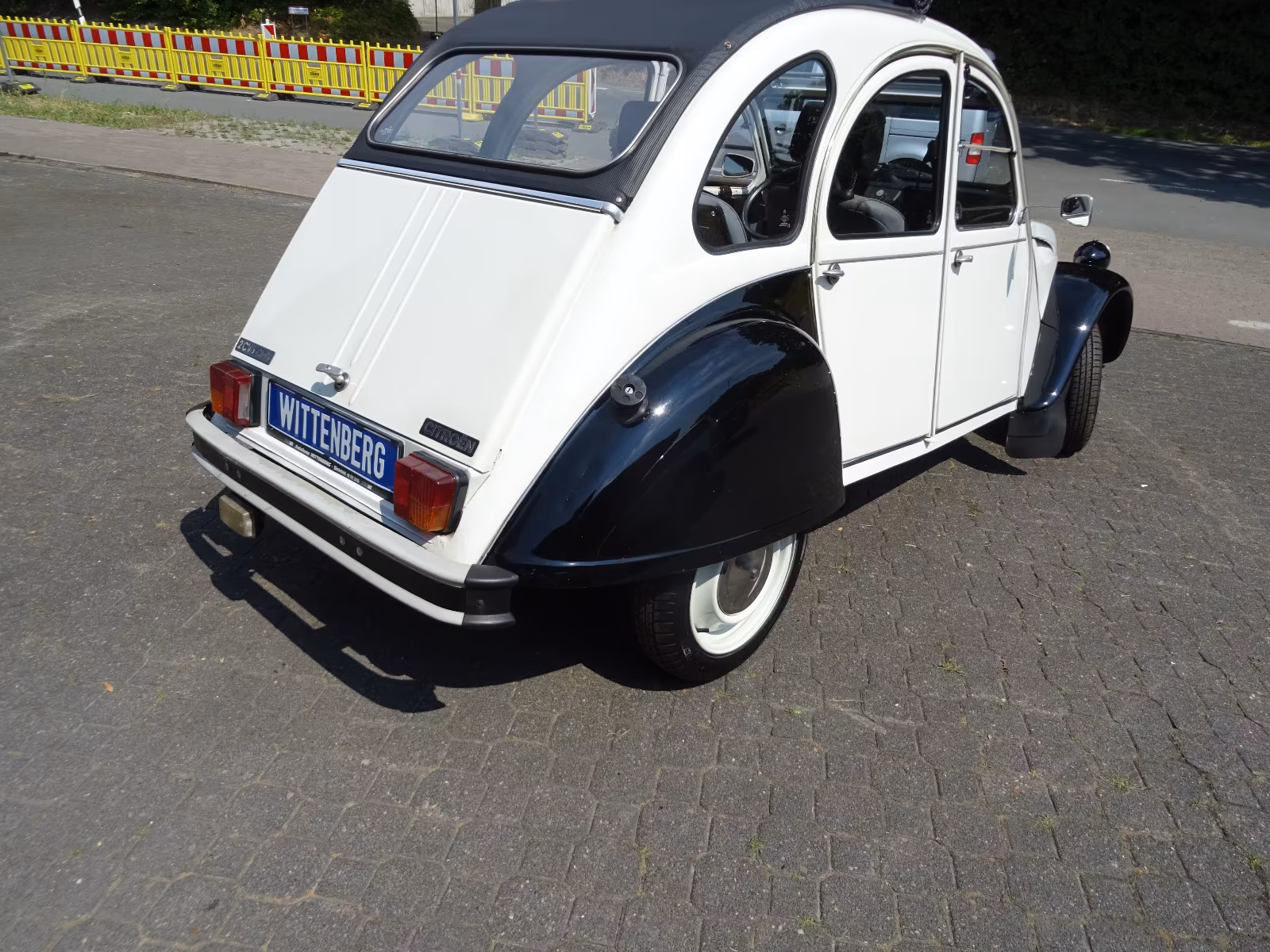 Citroën 2 CV "Charleston" Ente