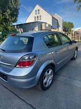 Opel Astra H 1.6 *TÜV NEU *KLIMA *SCHECKHEFT *8-Fach - gebrauchte Opel Astra aus dem Jahr 2008