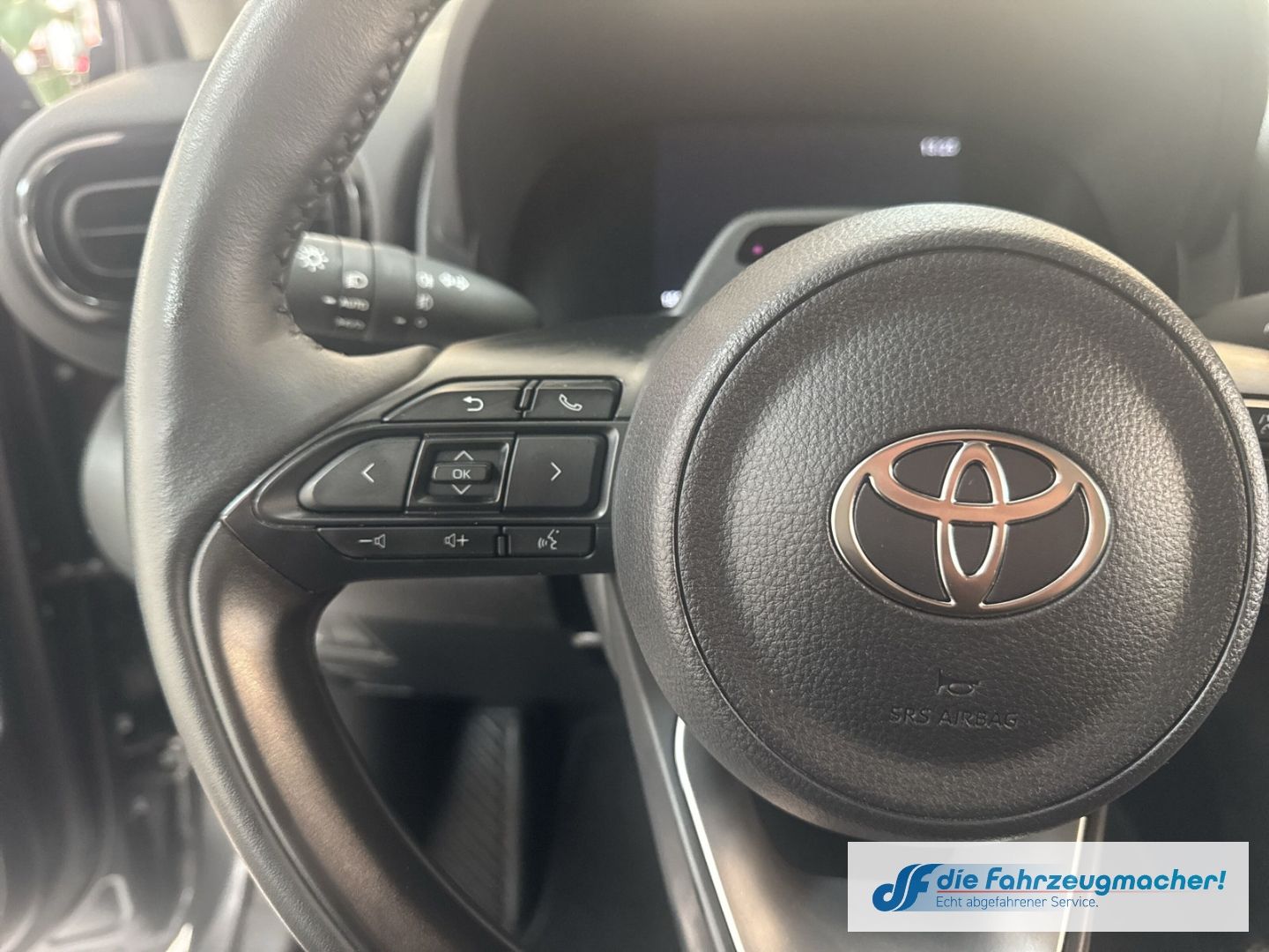 Fahrzeugabbildung Toyota Yaris Cross Hybrid FWD Comfort ACC DAB Spurhalte