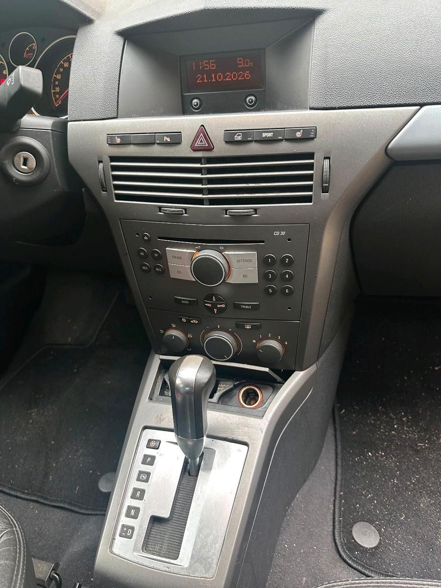 Opel Astra 2006 — photo 5