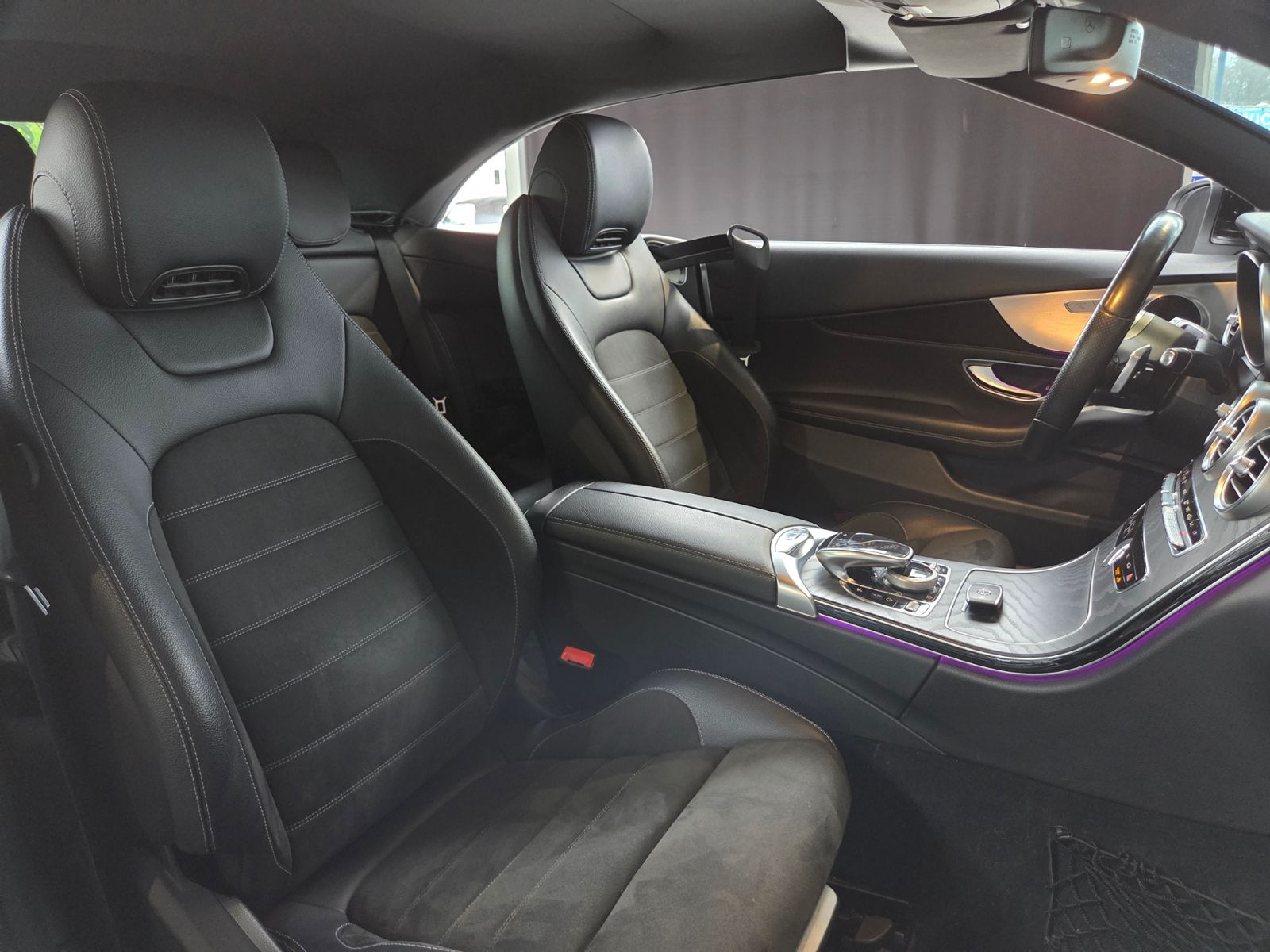 Fahrzeugabbildung Mercedes-Benz C 200 Cabrio AMG LINE NIGHT LED NAV RFK SHZ