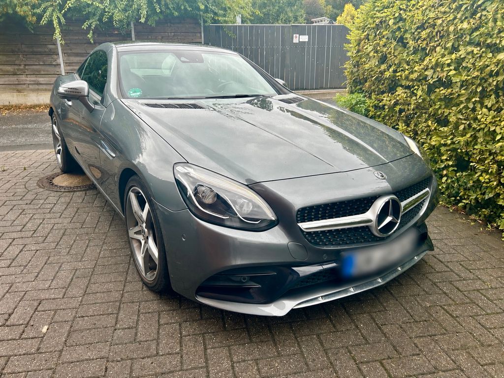 Image of Mercedes-Benz SLC 180