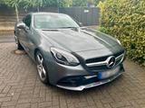 Mercedes-Benz SLC 180 - AMG Line - graue Mercedes-Benz SLC-Klasse