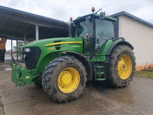 John Deere 7730