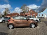 Hyundai i10 FIFA World Cup Edition Sitz+Lenkradhzg/Klima - gebrauchte Hyundai i10 aus dem Jahr 2015