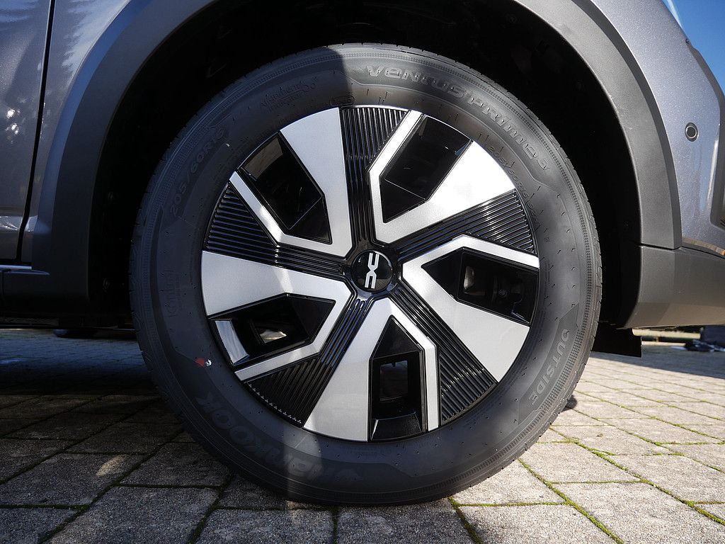 Fahrzeugabbildung Dacia Sandero Stepway Expression TCe 90 CVT Automatik