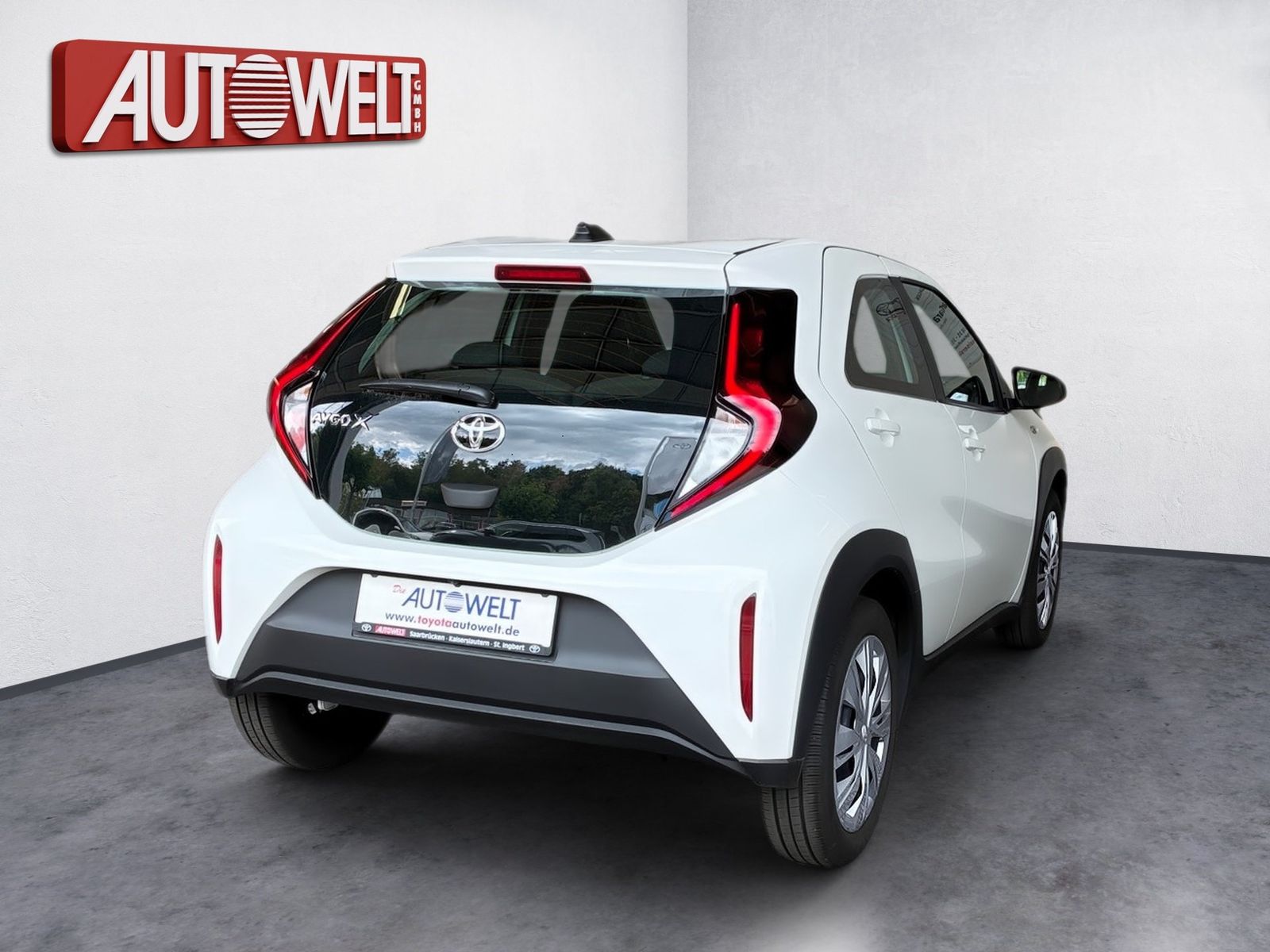 Fahrzeugabbildung Toyota Aygo X 1.0 Business Edition SHZ,Kamera,ACC