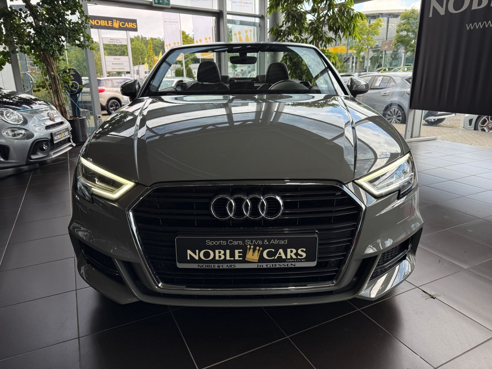 Fahrzeugabbildung Audi A3 Cabriolet S-Line LED NAVI ALU